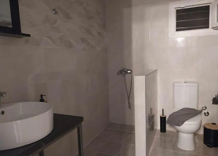 Adk Maison Вилла *