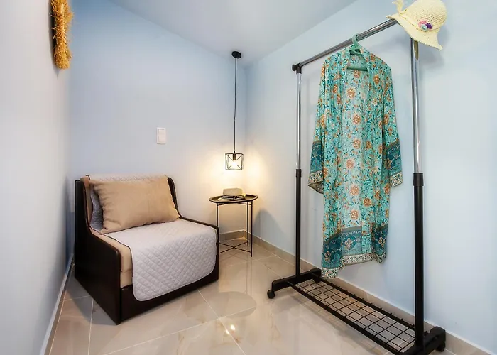 Adk Maison Скала-Марион