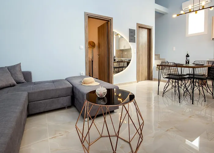 Adk Maison * Скала-Марион