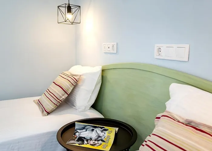 Adk Maison Вилла *