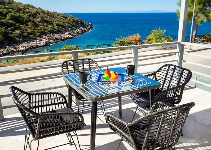 Adk Maison Вилла *