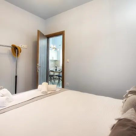 Adk Maison Skála Marión