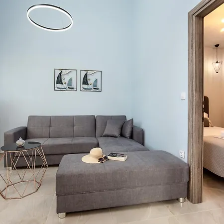 Adk Maison Skála Marión